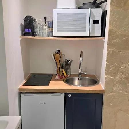 Compact & Charmant, à 2 Min De La Διαμέρισμα Νίκαια