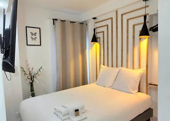 Apartment Compact & Charmant, à 2 Min De La